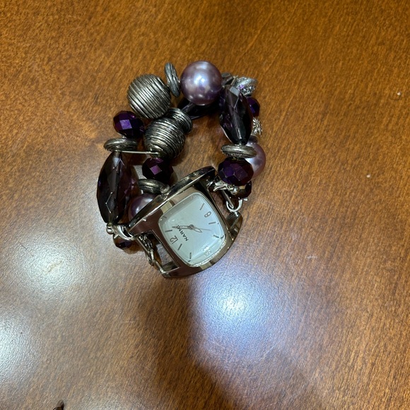 Geneva and Narmi watch faces with beaded bands - Picture 9 of 16